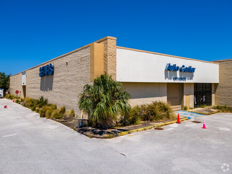 More Photos Of 9409 Us Highway 19, Port Richey Unknown For Lease