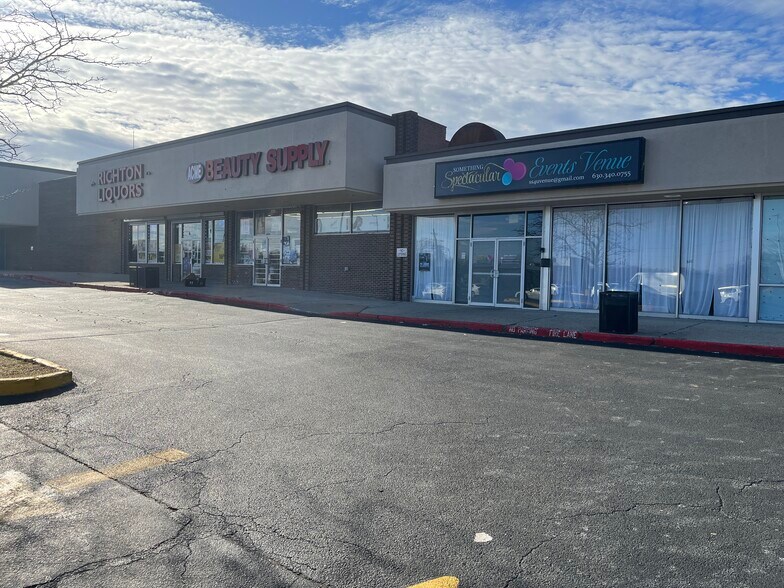 More Photos Of 22240-22244 Governors Hwy, Richton Park Unknown For Lease
