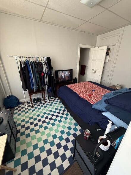 More Photos Of 25 Hartford St, Rumford Apartments For Sale