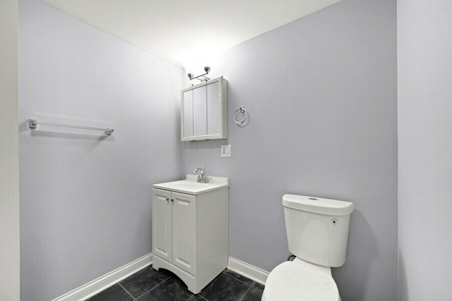 More Photos Of 6837 S Clyde Ave, Chicago Apartments For Sale