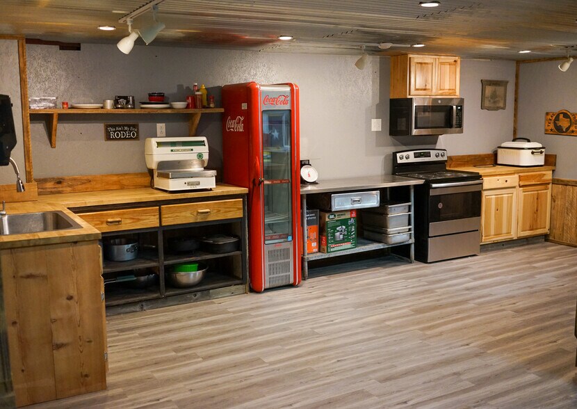 More Photos Of 723 FM 2926, Baird Land For Sale