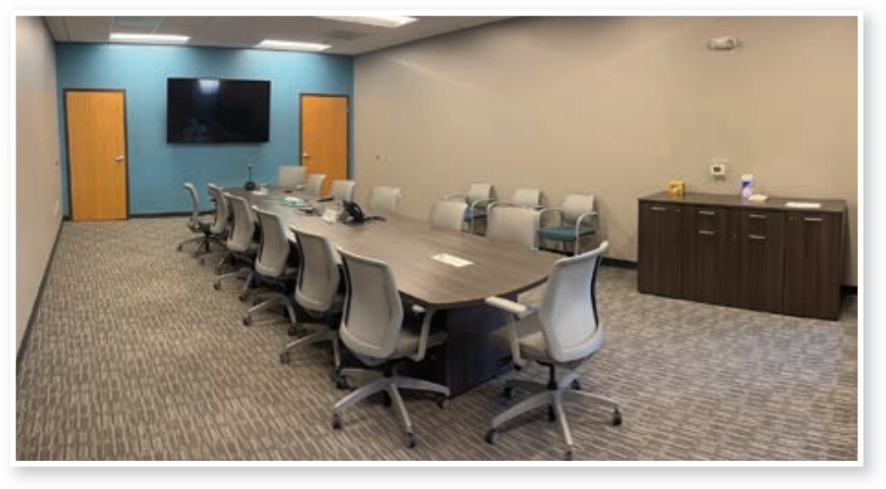 More Photos Of 3001 Dairy Dr, Madison Warehouse For Lease