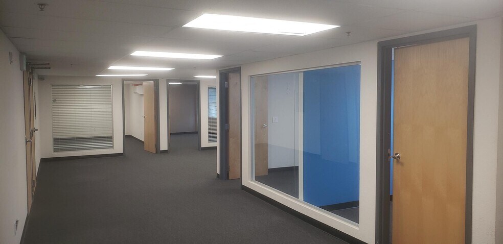 More Photos Of 1765 E Bayshore Rd, East Palo Alto Office For Lease