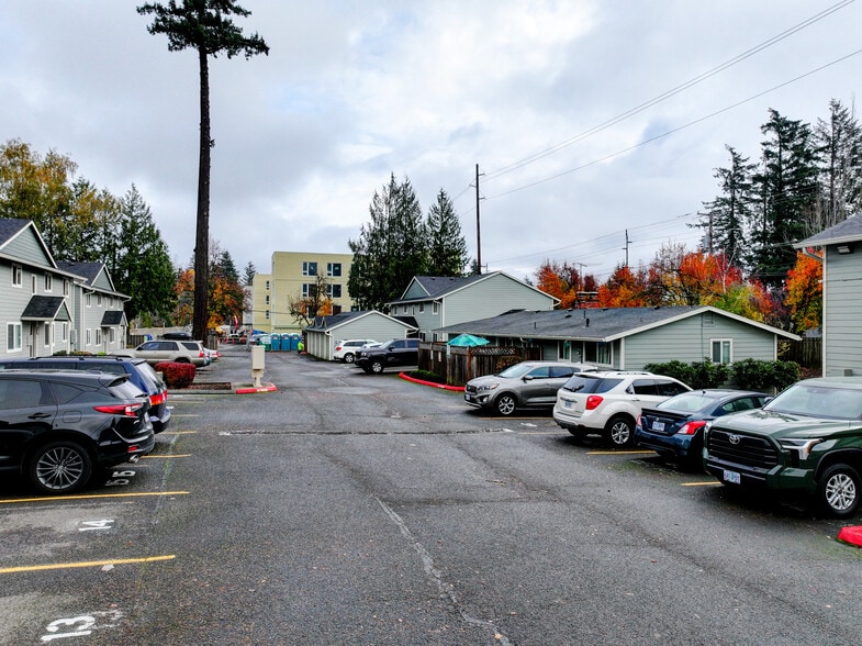 More Photos Of 16405 E Burnside St, Portland Apartments For Sale