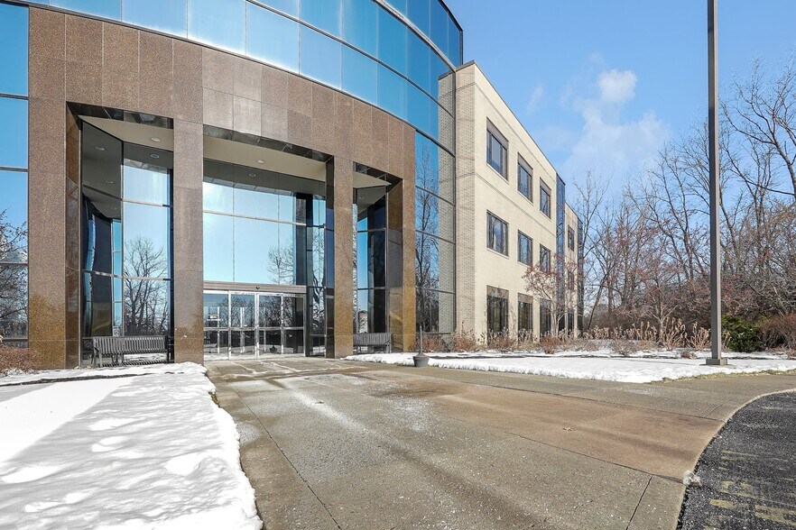 More Photos Of 99 N Brice Rd, Columbus Medical For Lease