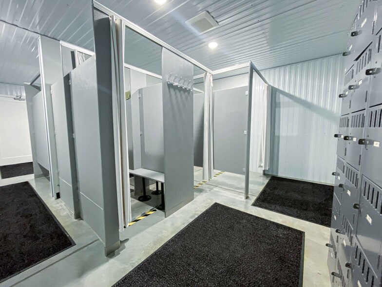 More Photos Of 309 Prairie Ave SW, De Smet Sports And Entertainment For Sale