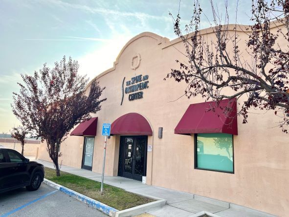 More Photos Of 2725 16th St, Bakersfield Office For Sale