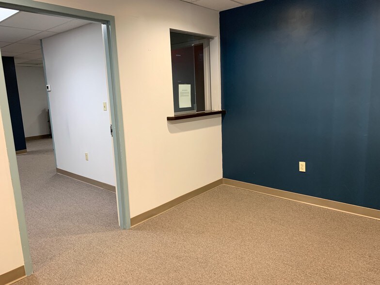 More Photos Of 7260 Post Rd, North Kingstown Medical For Lease