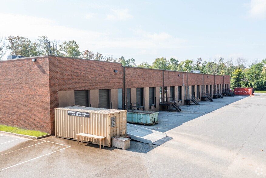 More Photos Of 9017 Red Branch Rd, Columbia Flex For Lease
