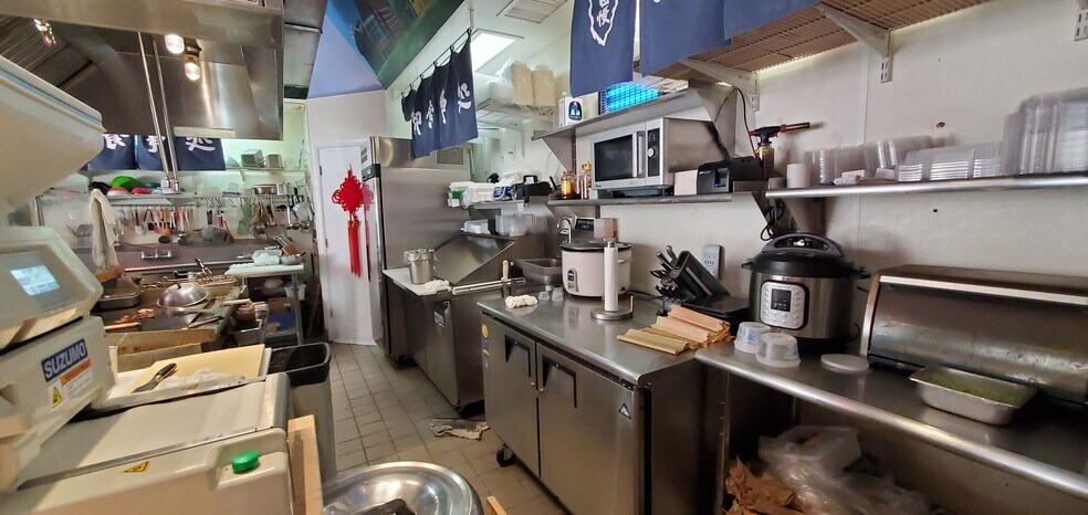 More Photos Of 13 W Centre St, Baltimore Restaurant For Sale