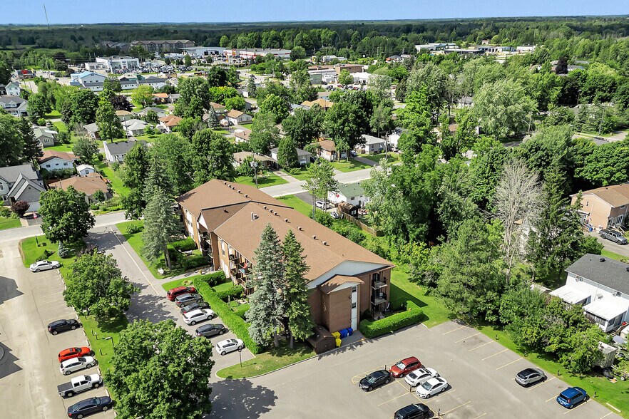 More Photos Of 18 Haggart St, Perth Apartments For Sale