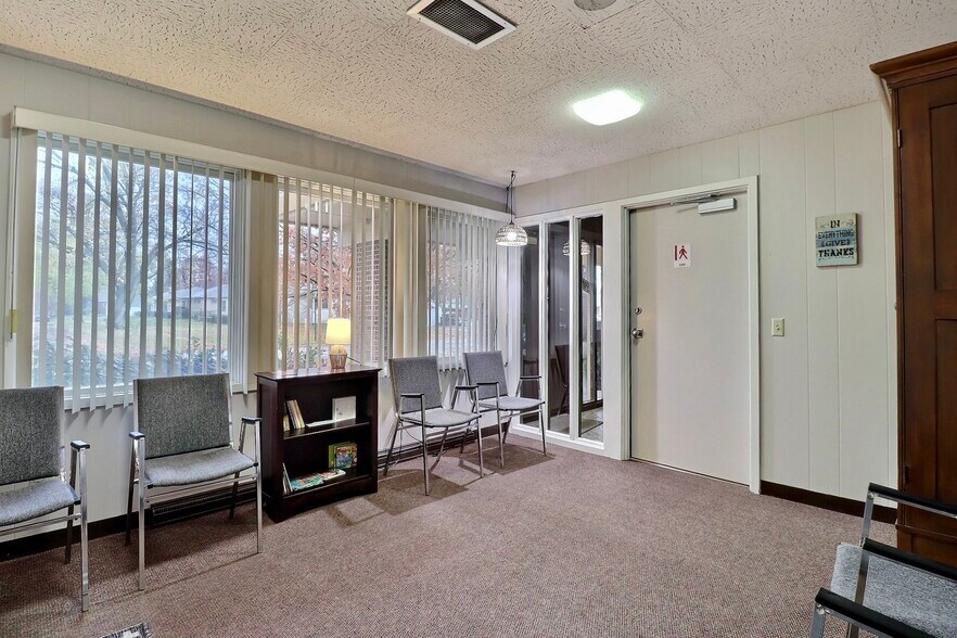 More Photos Of 230 E 22nd St, Fremont Medical For Sale