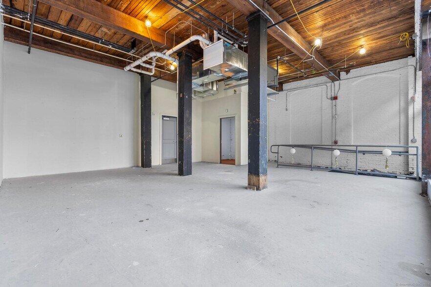 More Photos Of 103 Allyn St, Hartford Storefront Retail Residential For Lease