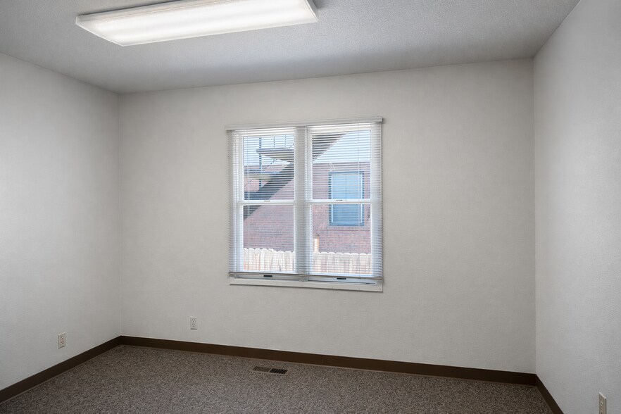 More Photos Of 235 W Pueblo St, Reno Research And Development For Sale