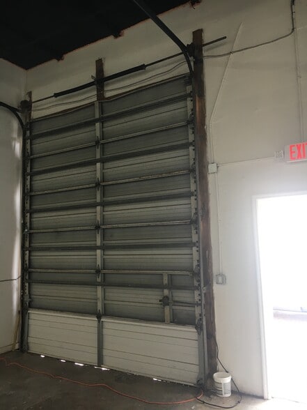 More Photos Of 5713-5727 NE 14th Ave, Fort Lauderdale Warehouse For Lease