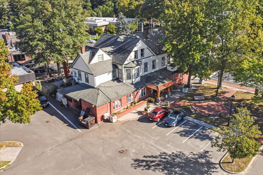 More Photos Of 4 Main St, Kings Park Storefront Retail Residential For Sale