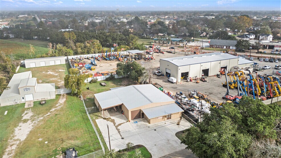 More Photos Of 6933 Olson Ln, Pasadena Service For Sale