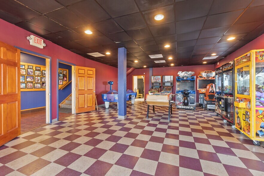 More Photos Of 49252 NC 12, Buxton Restaurant For Sale