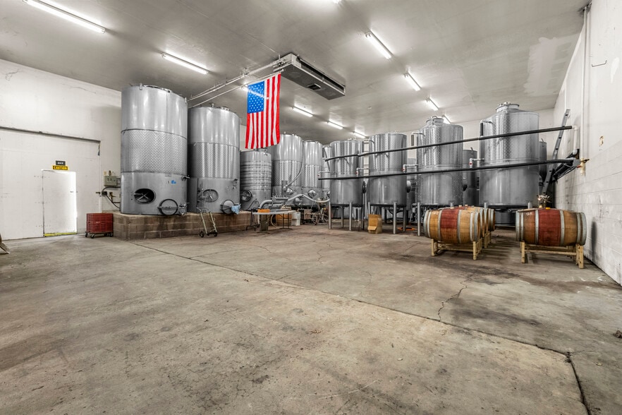 More Photos Of 8221 Stoney Creek Rd, Fair Play Winery Vineyard For Sale