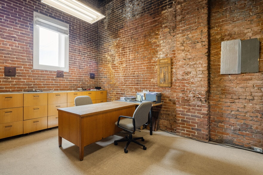 More Photos Of 800 W 8th Ave, Denver Loft Creative Space For Sale