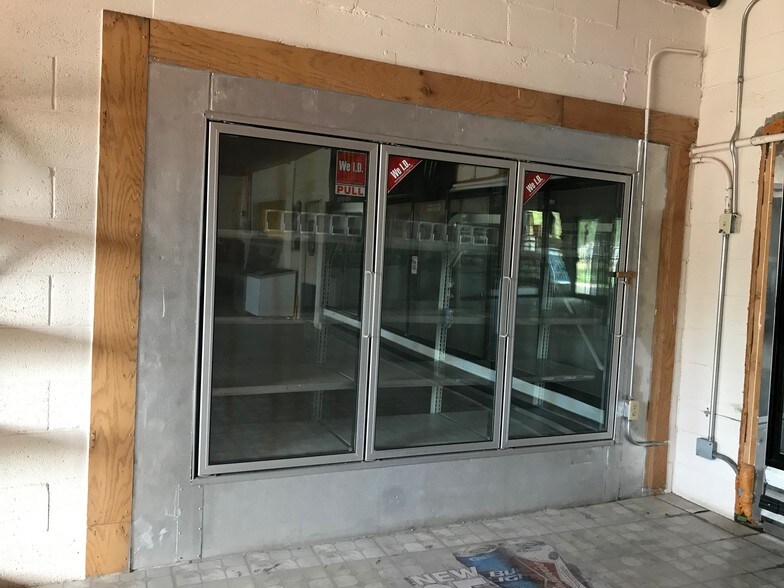 More Photos Of 12690 Pensamiento, San Elizario Convenience Store For Lease