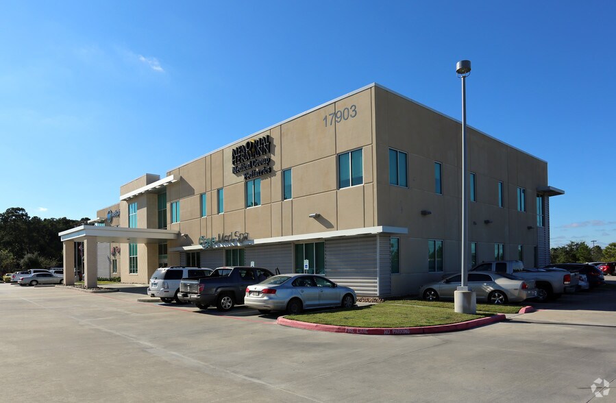 More Photos Of 17903 W Lake Houston Pky, Humble Medical For Lease