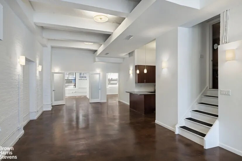 More Photos Of 8 Beach St, New York Apartments For Sale