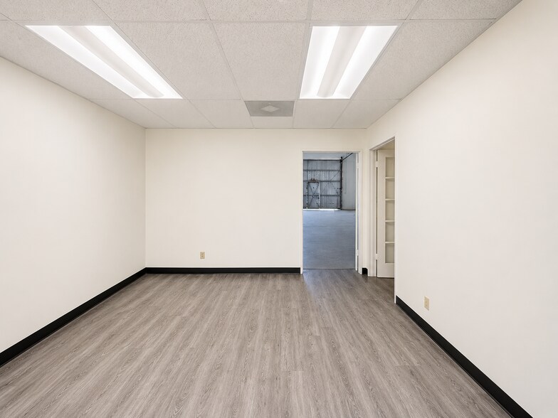 More Photos Of 9035 Eton Ave, Canoga Park Unknown For Lease