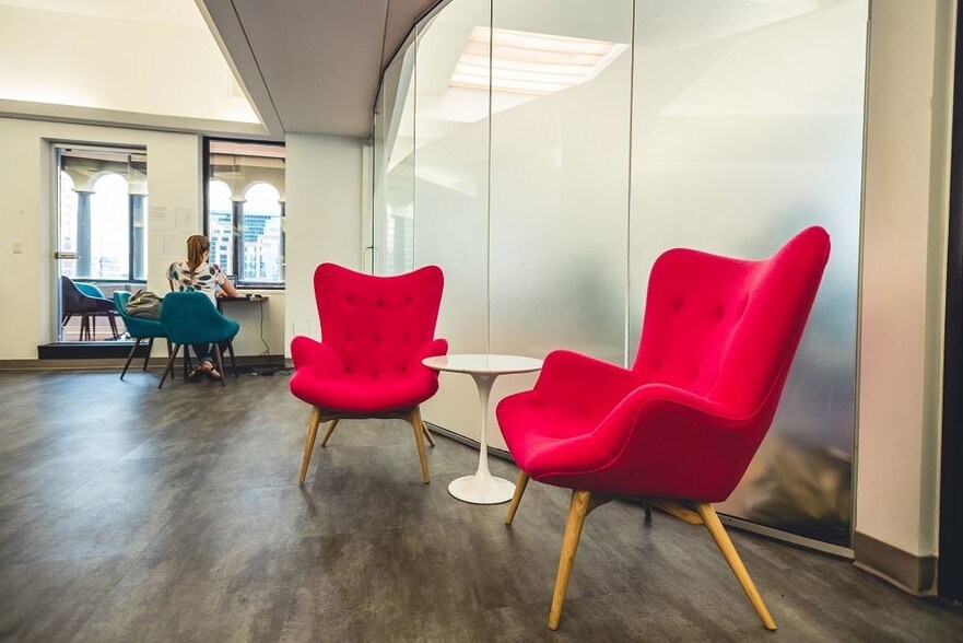 More Photos Of 350 Bay St, Toronto Office For Lease