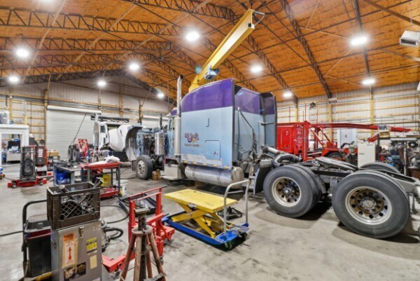 More Photos Of 1018 Abiff Rd, Bon Aqua Service For Sale