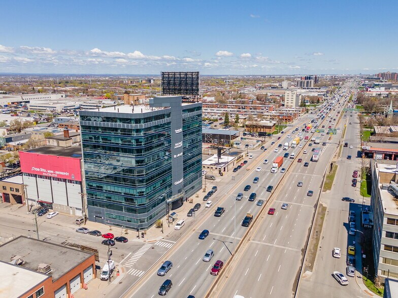 More Photos Of 3737 Boul Cremazie E, Montréal Office For Sale