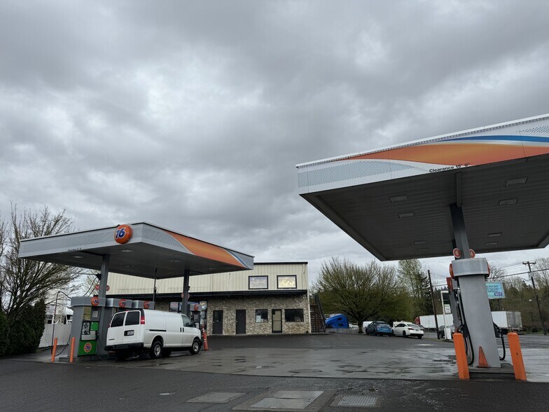 Primary Photo Of 11125 SE Foster Rd, Portland Service Station For Sale