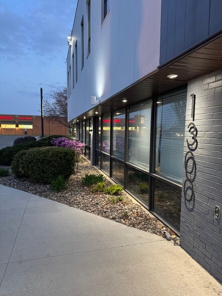 More Photos Of 1300 Cummins Rd, Des Moines General Retail For Lease