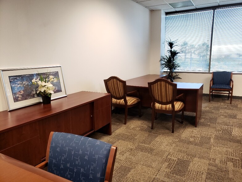 More Photos Of 4200 Concours, Ontario Office For Lease
