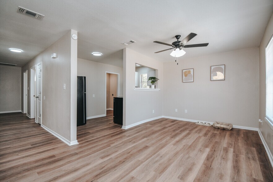More Photos Of 108 108, 112, 118 & 120 Milann St, Victoria Apartments For Sale