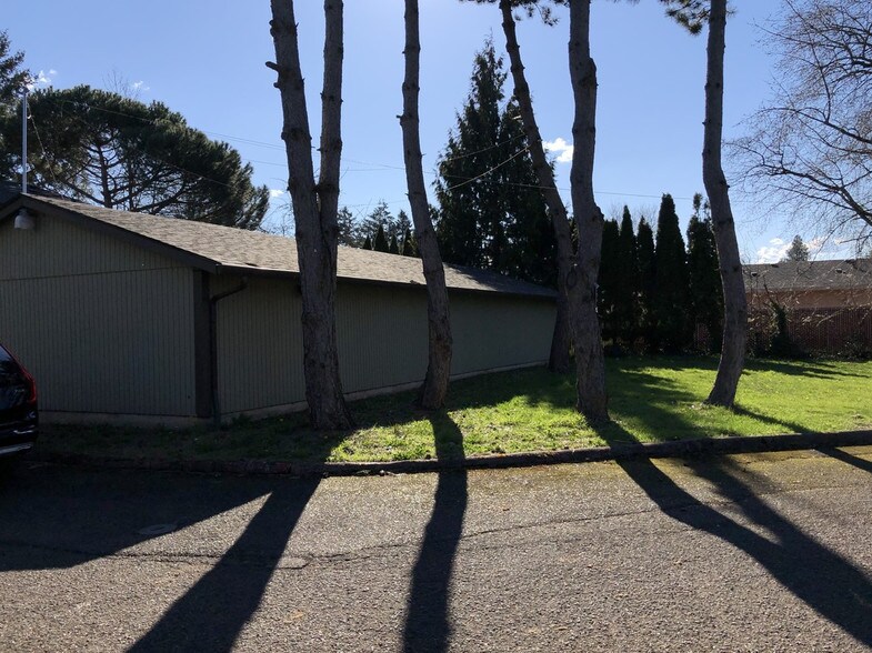 More Photos Of 13410 SE Powell Blvd, Portland Apartments For Sale