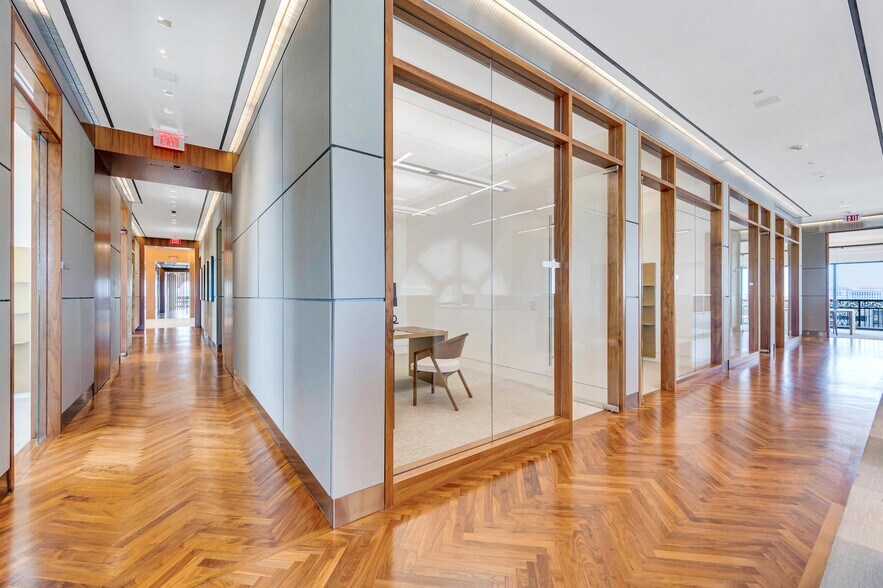 More Photos Of 2020 Ponce De Leon Blvd, Coral Gables Office For Lease