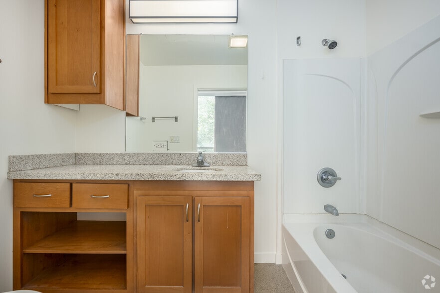 More Photos Of 1020 12th St, Sacramento Apartments For Lease