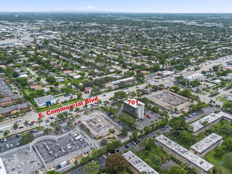 More Photos Of 701 E Commercial Blvd, Oakland Park Medical For Sale