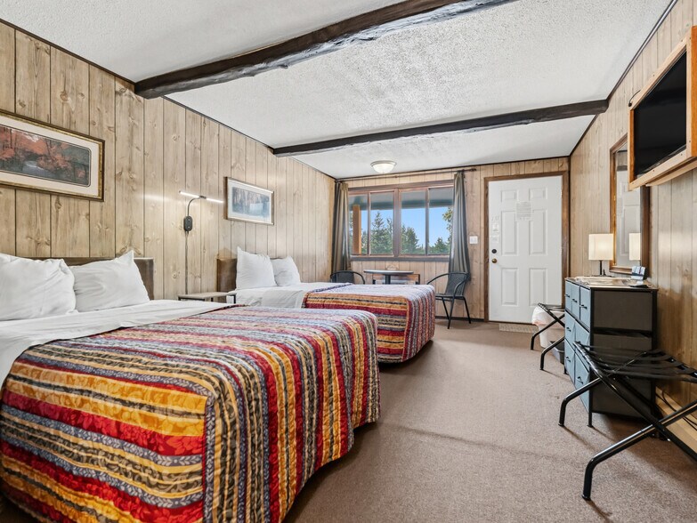 More Photos Of 16154 US 63 Hwy, Hayward Hotel For Sale