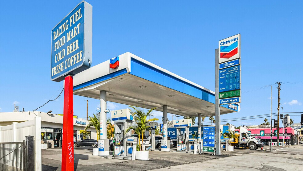 More Photos Of 16103 Sherman Way, Van Nuys Service Station For Sale