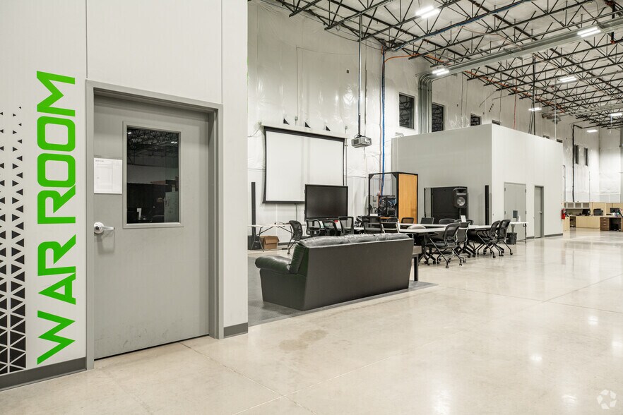 More Photos Of 1200 Bmc Dr, Cedar Park Distribution For Lease