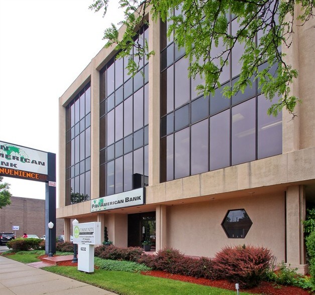 More Photos Of 6232 N Pulaski Rd, Chicago Office For Sale