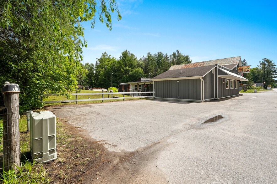 More Photos Of N12808 Northway Dr, Athelstane Restaurant For Sale