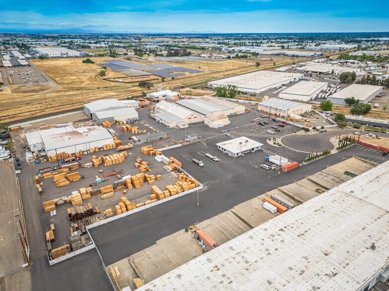 More Photos Of 8180 Industrial Pky, Sacramento Industrial For Lease