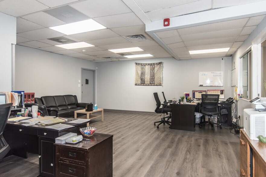 More Photos Of 6044-6052 Castor Ave, Philadelphia Medical For Sale