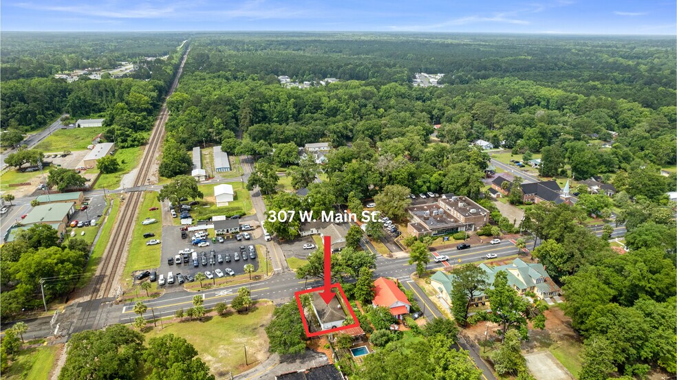 More Photos Of 307 Main Street, Ridgeland Flex For Sale
