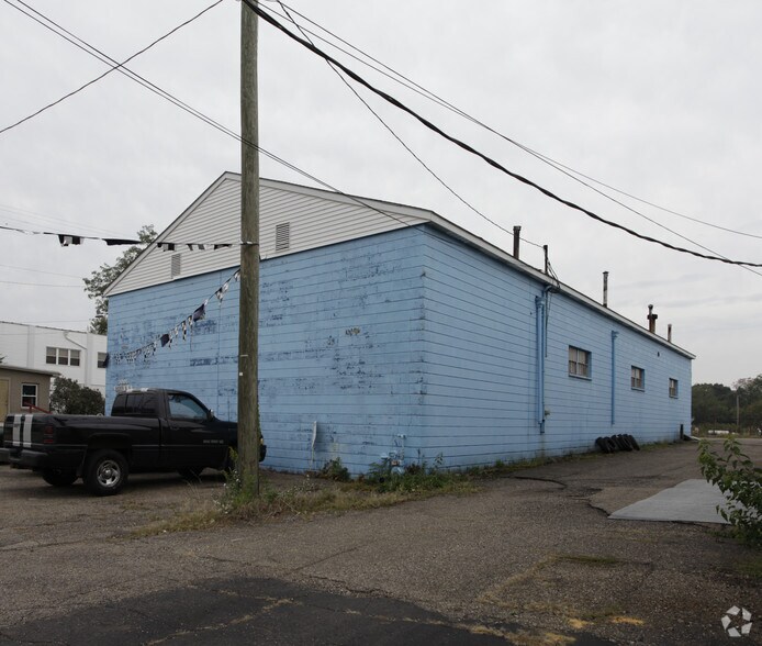 More Photos Of 3003 Harrisburg Rd NE, Canton Warehouse For Sale