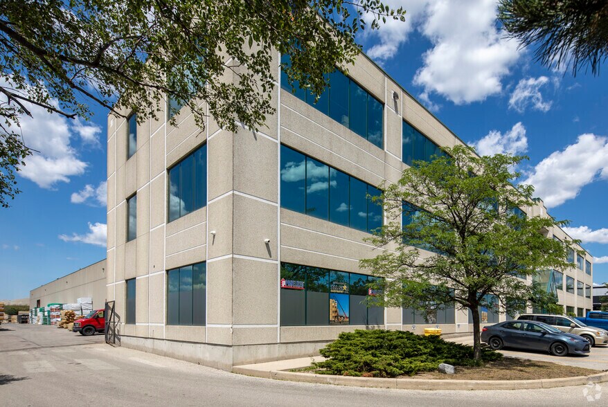 More Photos Of 70 Disco Rd, Toronto Flex For Lease