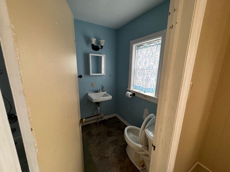 More Photos Of 38-40 W Church St, Hagerstown Religious Facility For Sale